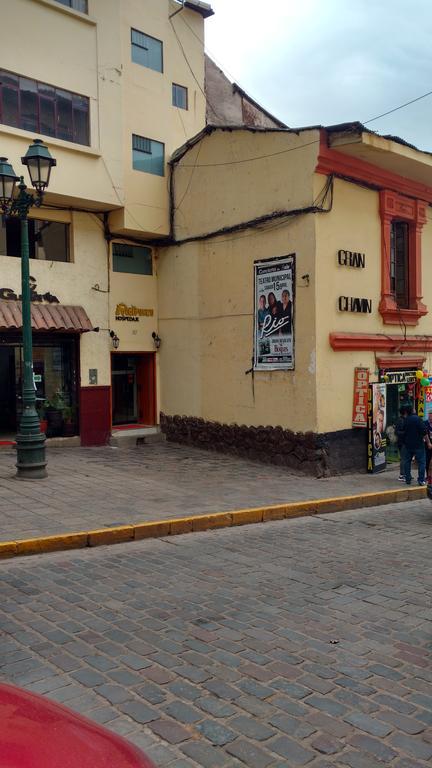 Hospedaje Qori Punku Cuzco Zewnętrze zdjęcie